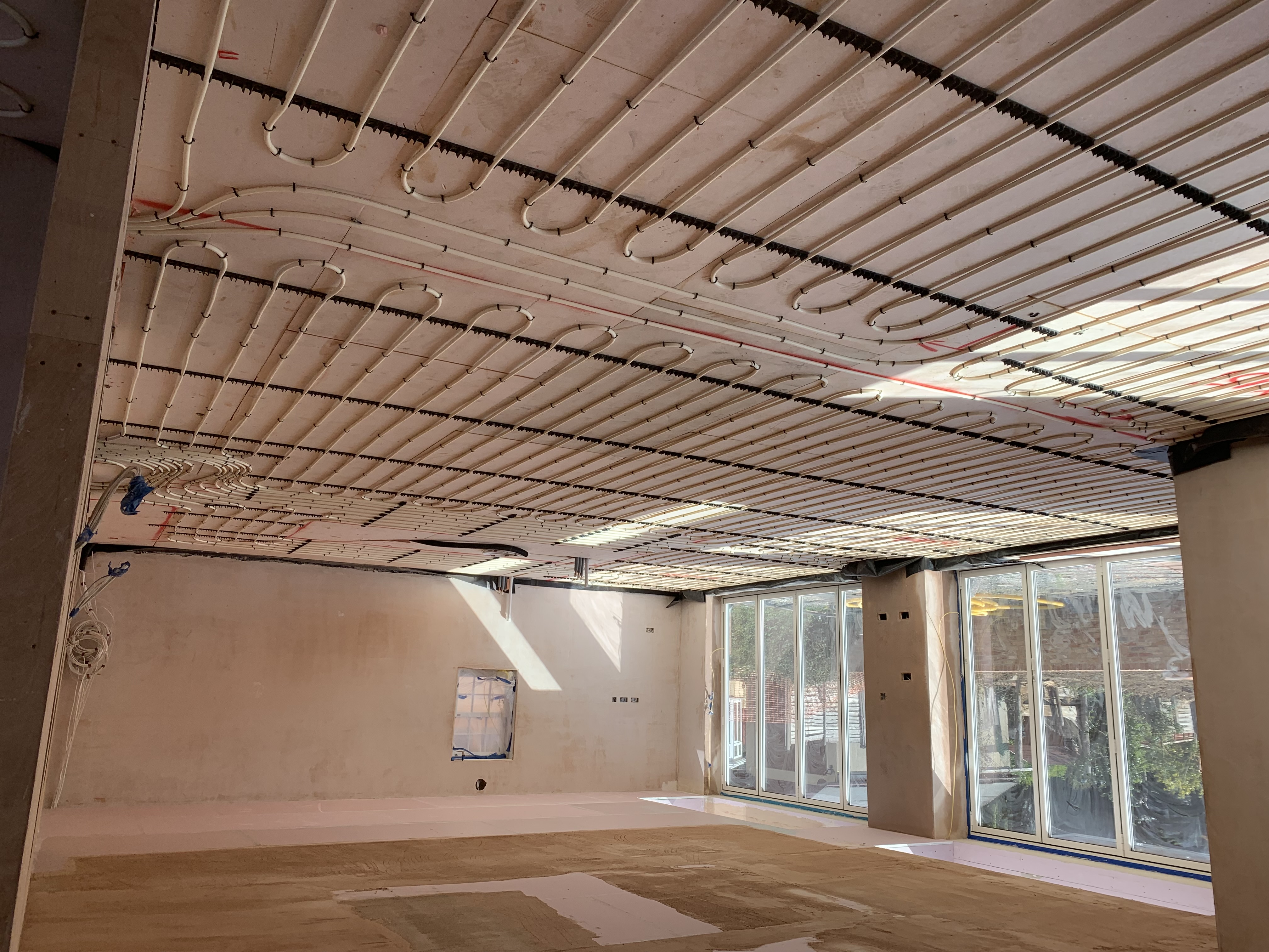 Underfloor heating installation